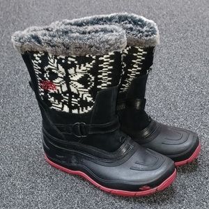 The North Face cold weather boots EUC
